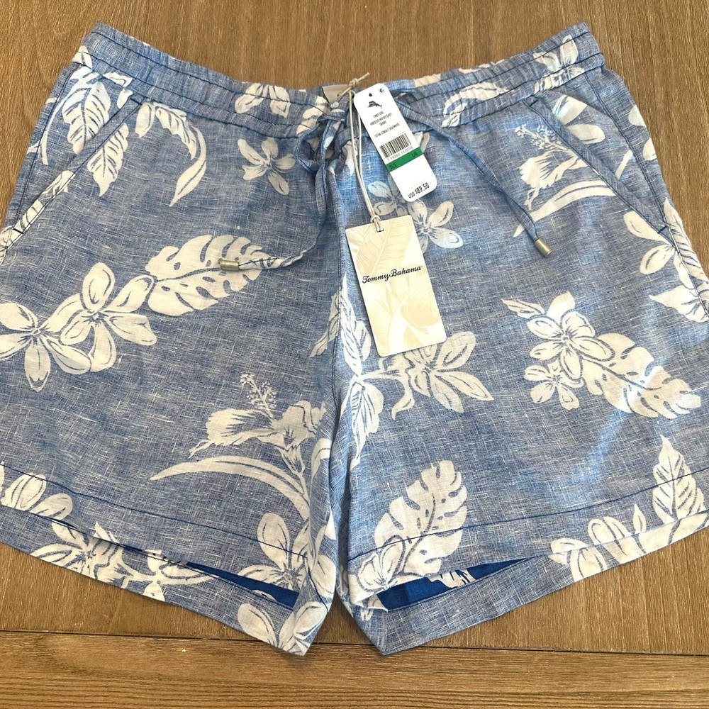 Brand new with tags, Tommy Bahama Women’s short.  Size large